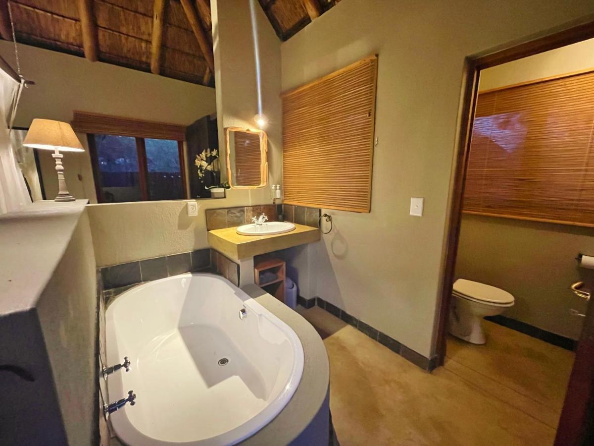 10 Raptors Lodge โฮดสปรูท ภายนอก รูปภาพ