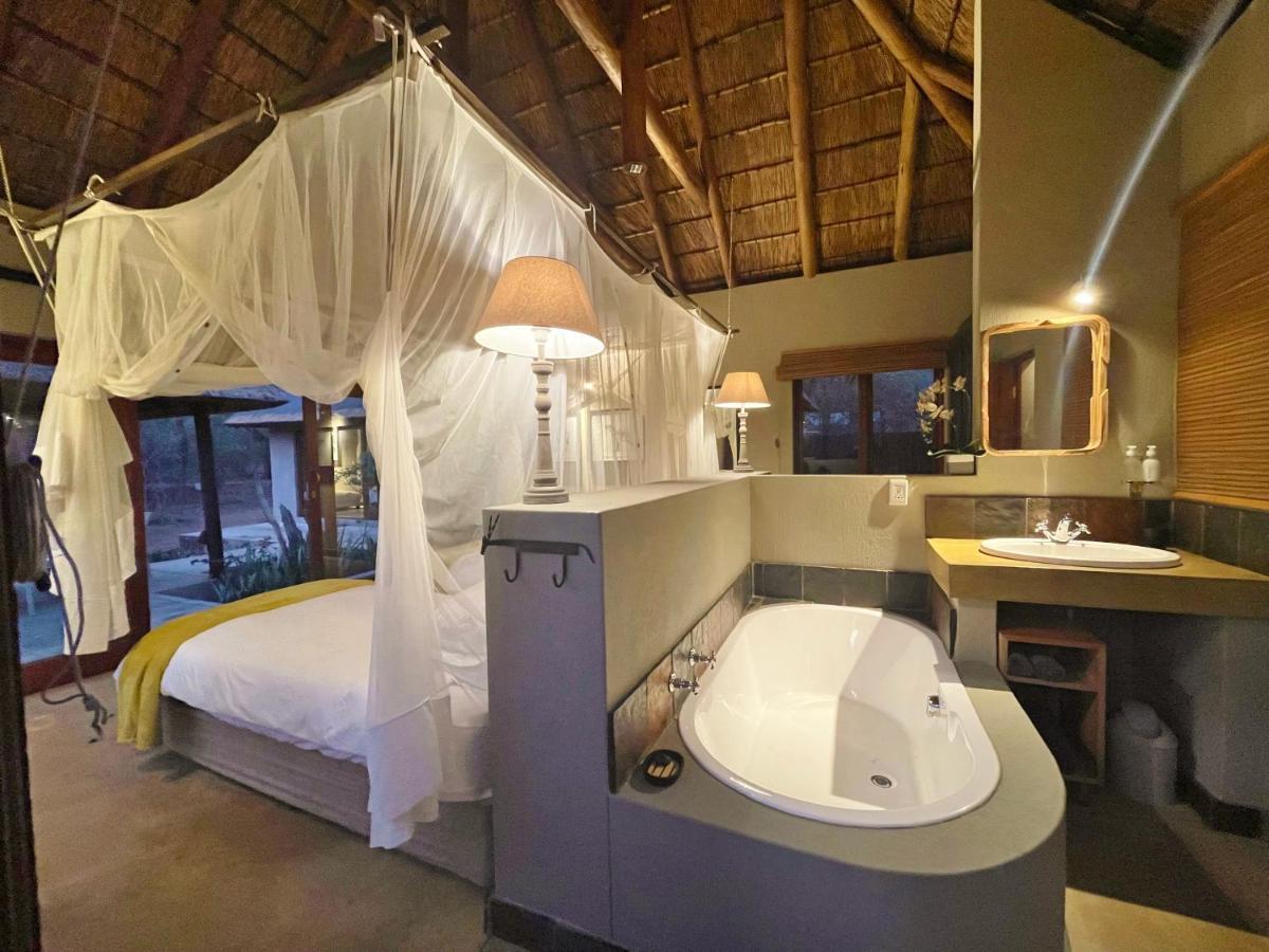 10 Raptors Lodge โฮดสปรูท ภายนอก รูปภาพ